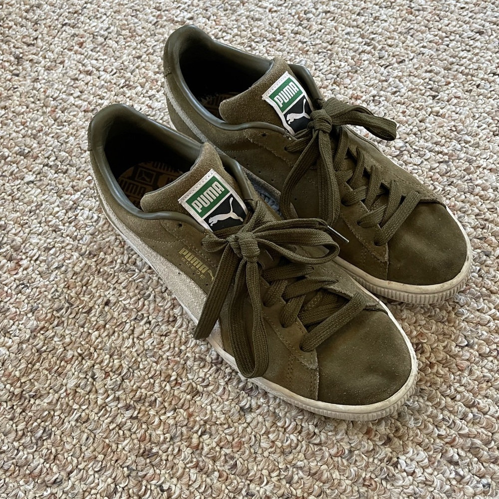 Puma Suede. Size 8. Khaki.